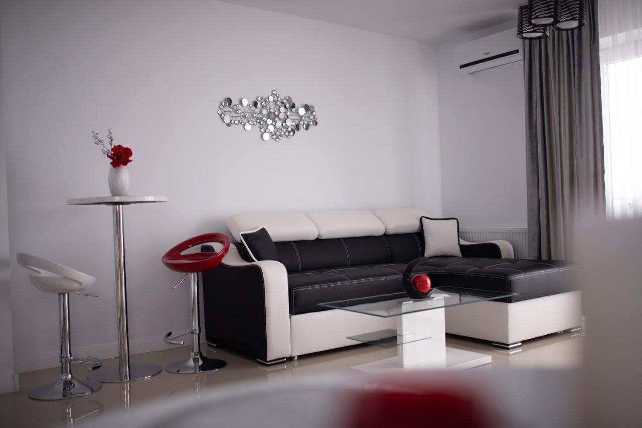Apartament Denissia Nagyvárad Kültér fotó