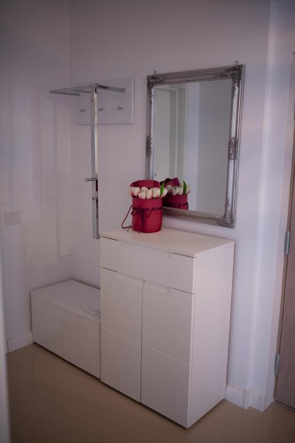 Apartament Denissia Nagyvárad Kültér fotó