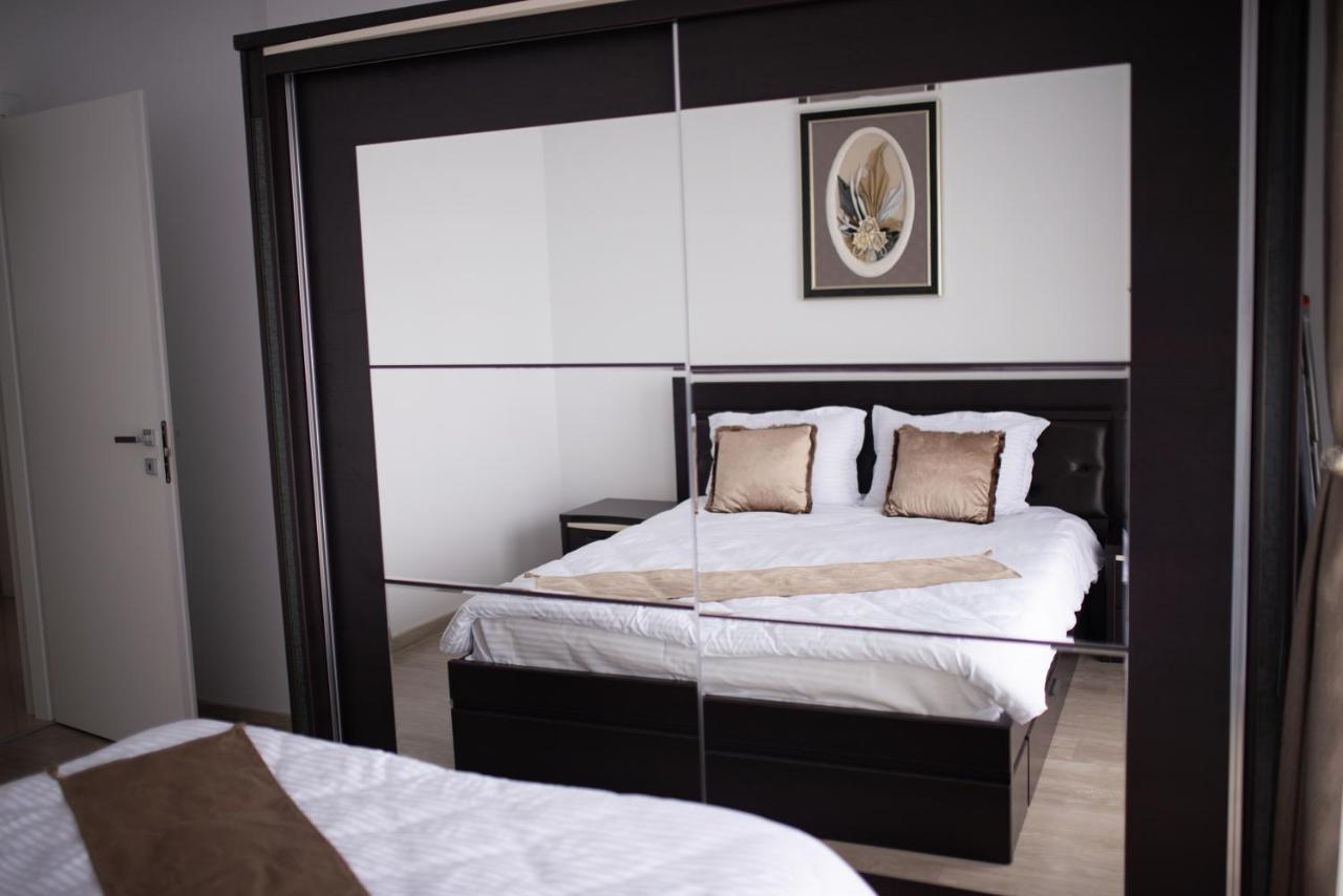 Apartament Denissia Nagyvárad Kültér fotó